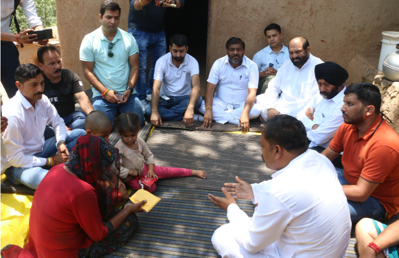 'Apni party's delegation met the family members of terrorist attack victim Deepu'